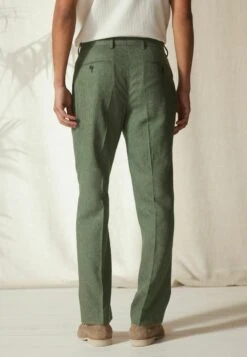 Next TAILORED FIT STANDARD - Stoffhose - Green -Next 0cb566dcc3c646aebe145e2814c1dfb5