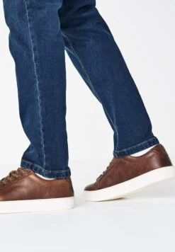 Next Sportlicher Schnürer - Brown -Next 0fee18f5dd1a46c1892ab6afd7595138