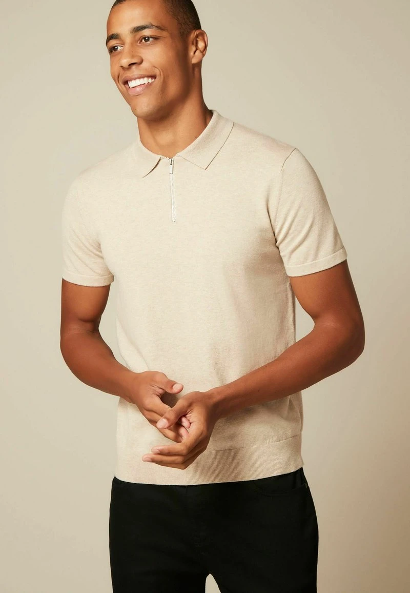 Next SHORT SLEEVE STANDARD - Poloshirt - Neutral 7 Next SHORT SLEEVE STANDARD - Poloshirt - Neutral – Bild 5