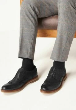 Next WAXY SMART CASUAL BROGUE STANDARD - Sportlicher Schnürer - Black -Next 28b8c6e470c54159bab5146026c3e7fe 1