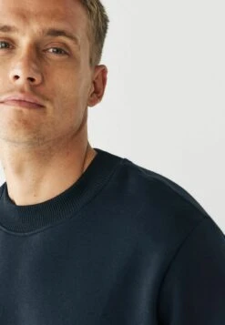 Next CREW - Sweatshirt - Navy Blue -Next 2c0814df06754feba470cd99311c3f8b