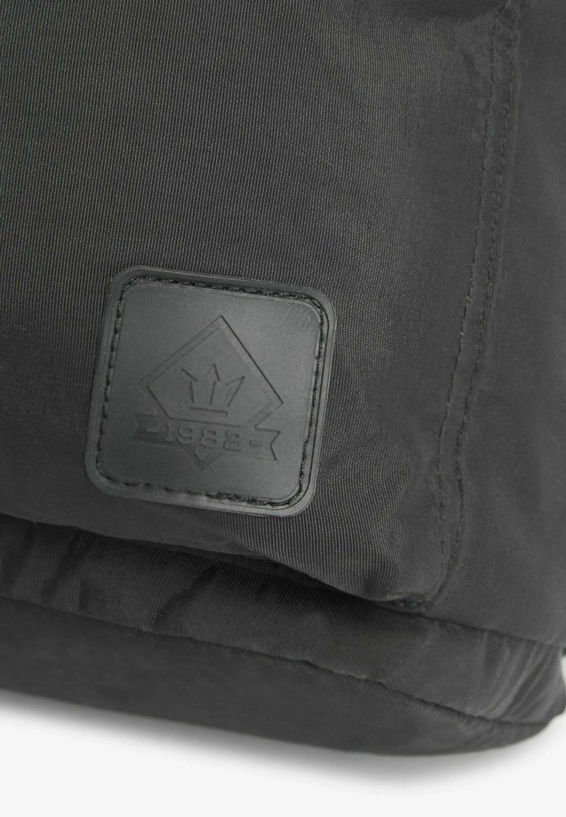 Next STANDARD - Tagesrucksack - Black 8 Next STANDARD - Tagesrucksack - Black – Bild 6