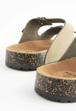 Next DOUBLE STRAP STANDARD - Pantolette Flach - Taupe -Next 43f9cef2ad4b42e9b49f16bc70abf3e0