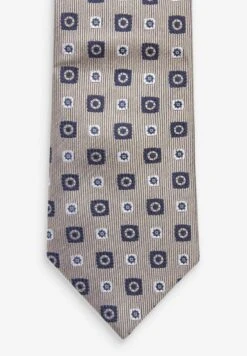 Next SIGNATURE - Krawatte - Neutral Brown Geometric 11 Next SIGNATURE - Krawatte - Neutral Brown Geometric -Next 681712a844c34770a066e22b5c68560a