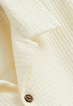 Next TEXTURED SHORT SLEEVE WITH REVERE COLLAR - Hemd - White 10 Next TEXTURED SHORT SLEEVE WITH REVERE COLLAR - Hemd - White -Next 7768328df26c41b0b965fa3b9d905d6d