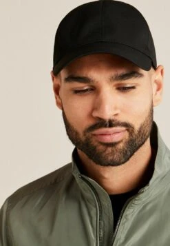 Next STANDARD - Cap - Black