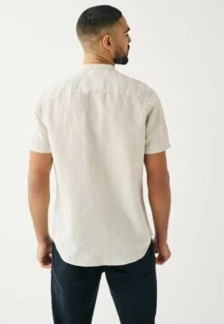 Next BLEND WITH GRANDAD COLLAR STANDARD - Hemd - Oatmeal