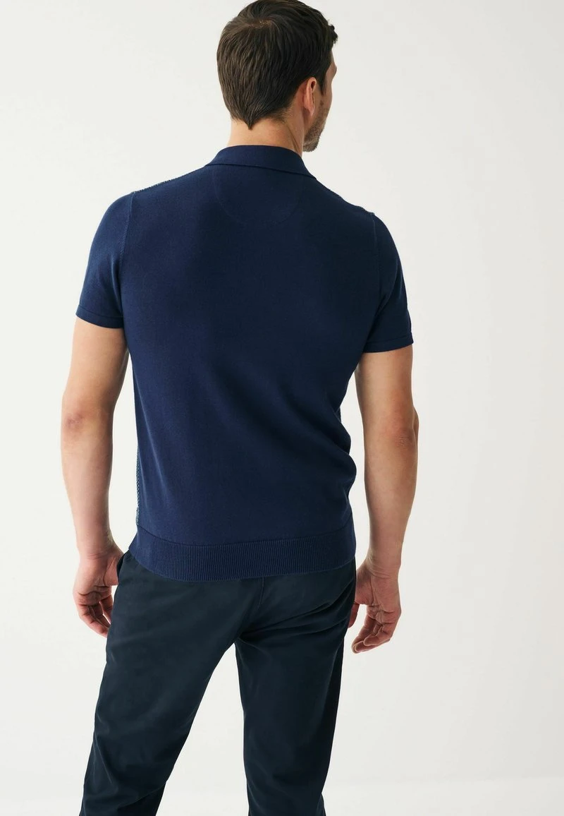 Next TEXTURED ZIP STANDARD - Poloshirt - Navy Blue 4 Next TEXTURED ZIP STANDARD - Poloshirt - Navy Blue – Bild 2