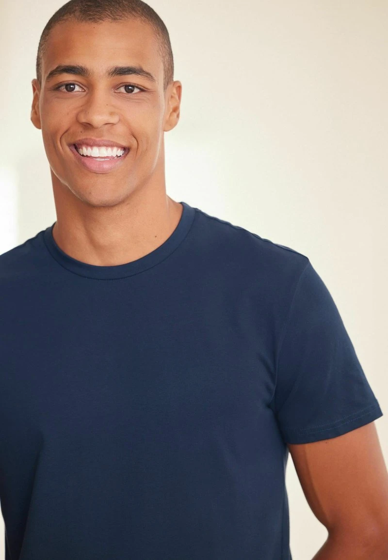 Next SET LIGHTWEIGHT STANDARD - Pyjama - Navy Blue Green Geo 3 Next SET LIGHTWEIGHT STANDARD - Pyjama - Navy Blue Green Geo